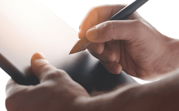 Senator中性廣告筆 - 港生活玩樂誌 Senator品牌書寫工具成立於1920年。 德國進口墨水,書寫性能優良,出墨連續,線條流暢。 筆身採用多種繽紛色彩,滿足各種書寫喜好。 可以局部印刷LOGO和標語。 客製 - 港生活玩樂誌 Senator中性廣告筆